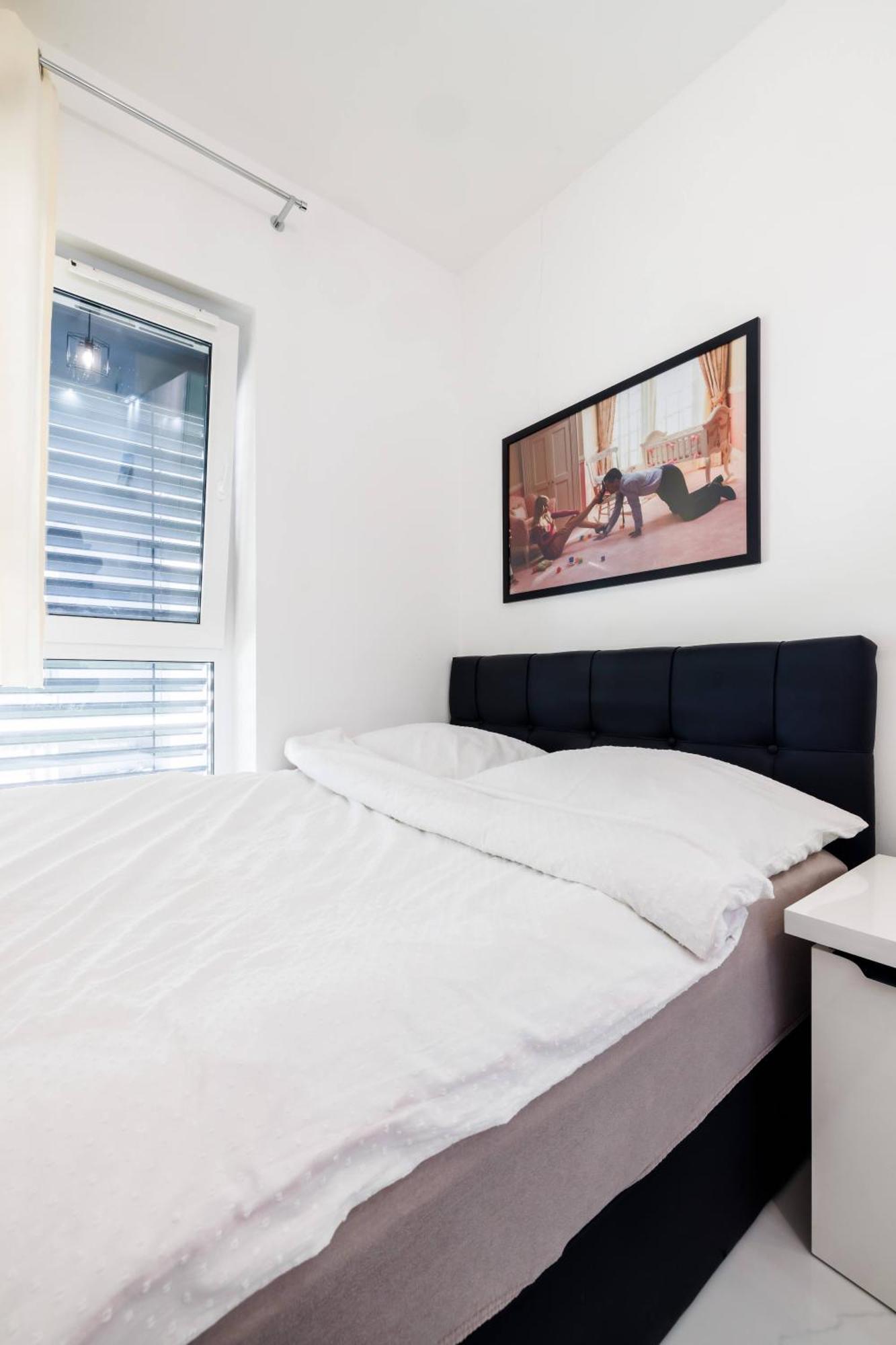 Luxury Apartment With Spa Bath- City Centre, Free Parking Rzeszów Extérieur photo
