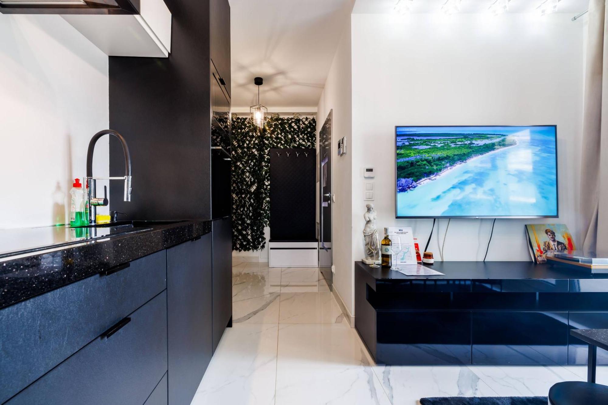 Luxury Apartment With Spa Bath- City Centre, Free Parking Rzeszów Extérieur photo