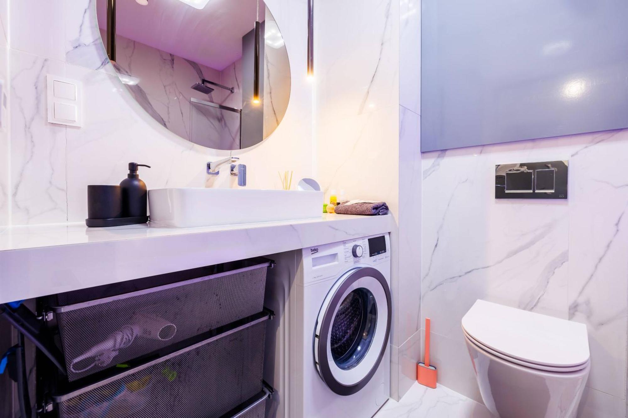 Luxury Apartment With Spa Bath- City Centre, Free Parking Rzeszów Extérieur photo